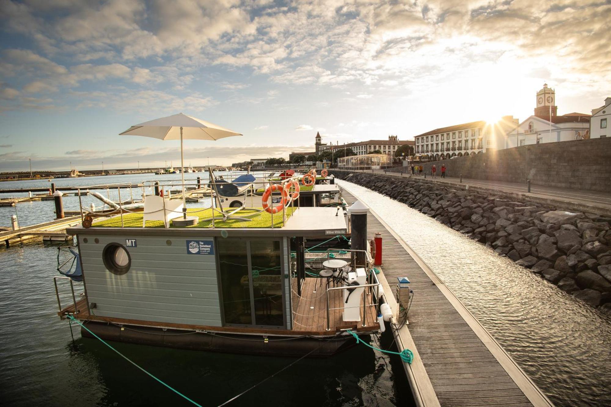 The Homeboat Company Ponta Delgada-Acores Buitenkant foto