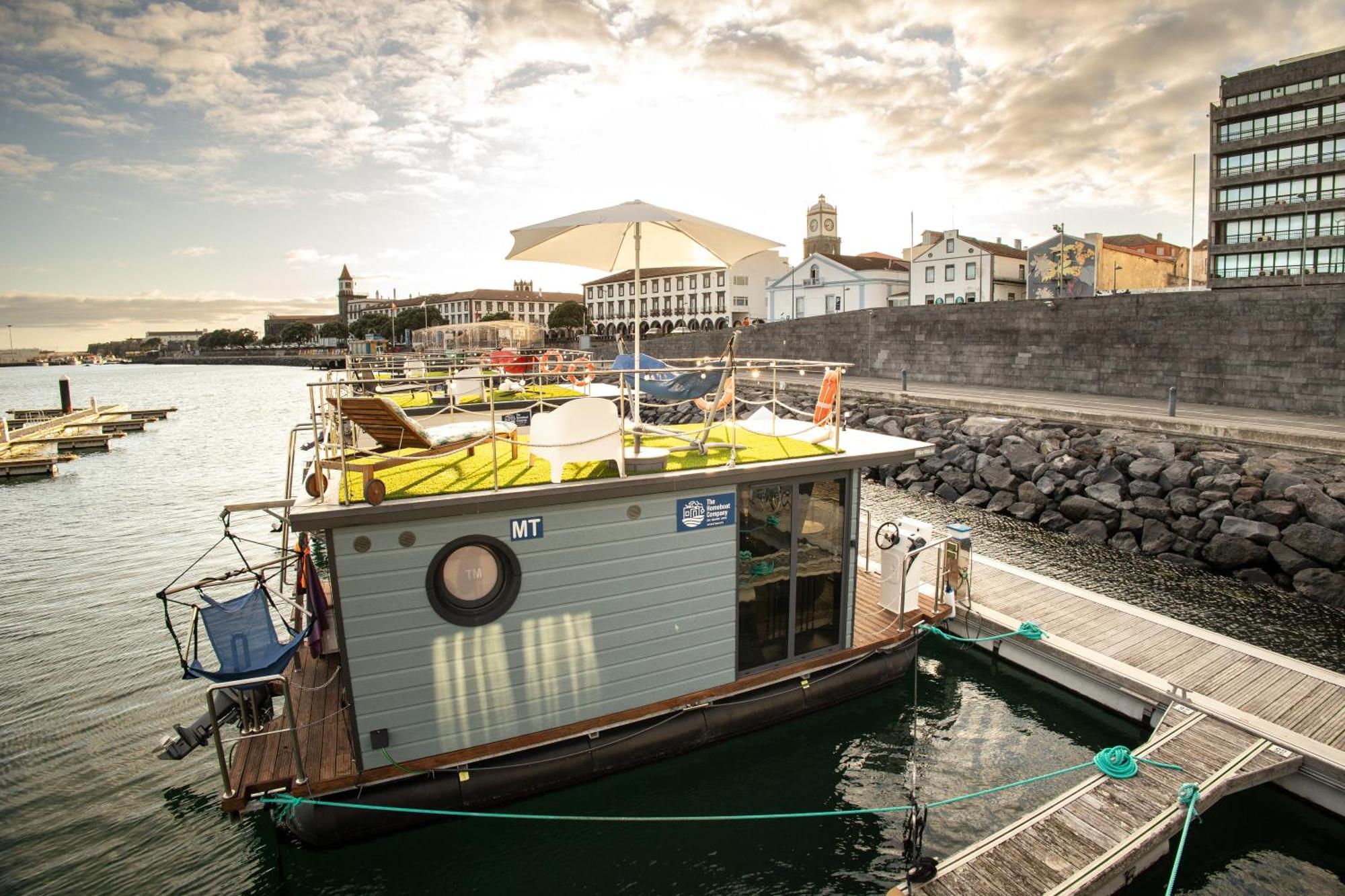 The Homeboat Company Ponta Delgada-Acores Buitenkant foto